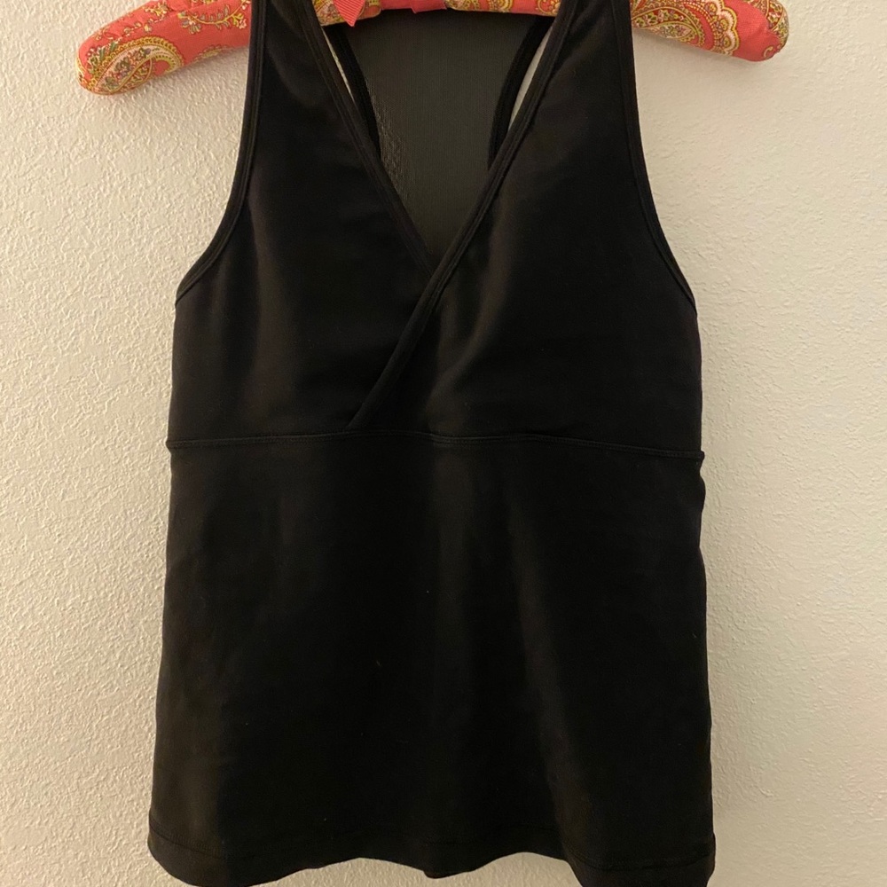 Lululemon tank